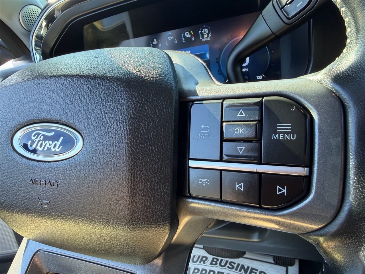 Ford Super Duty F-250 SRW Lariat 4WD Crew Cab 6.75' Box 2023