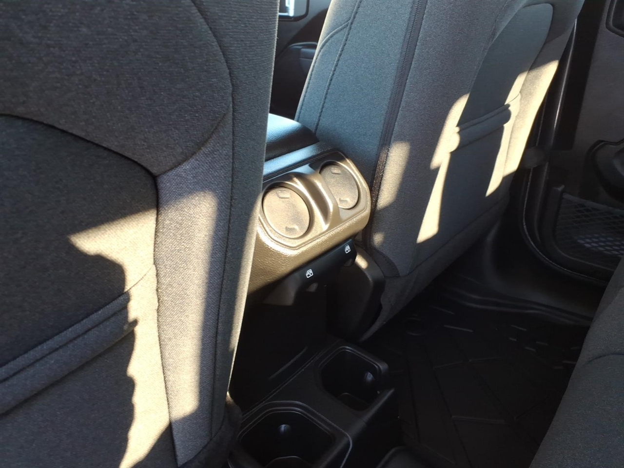 Jeep Gladiator Nighthawk 4x4 2025