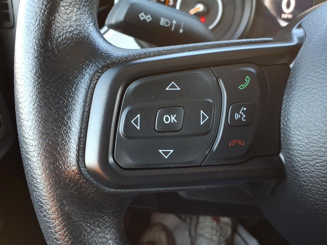 Jeep Gladiator Nighthawk 4x4 2025