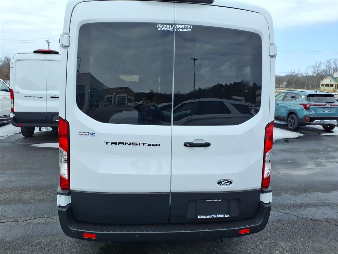 Ford Transit Passenger Wagon  2026