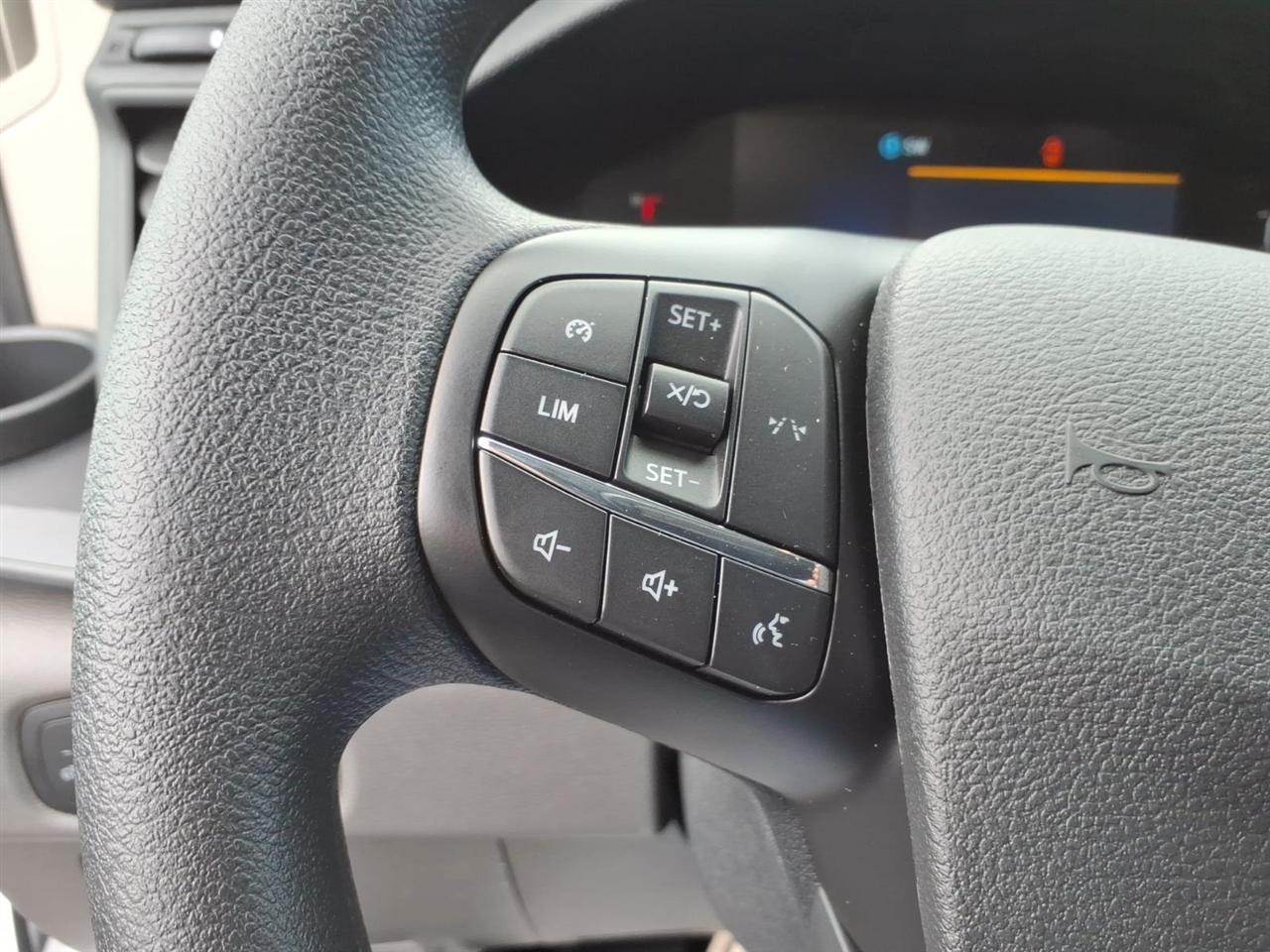 Ford Transit Passenger Wagon  2026