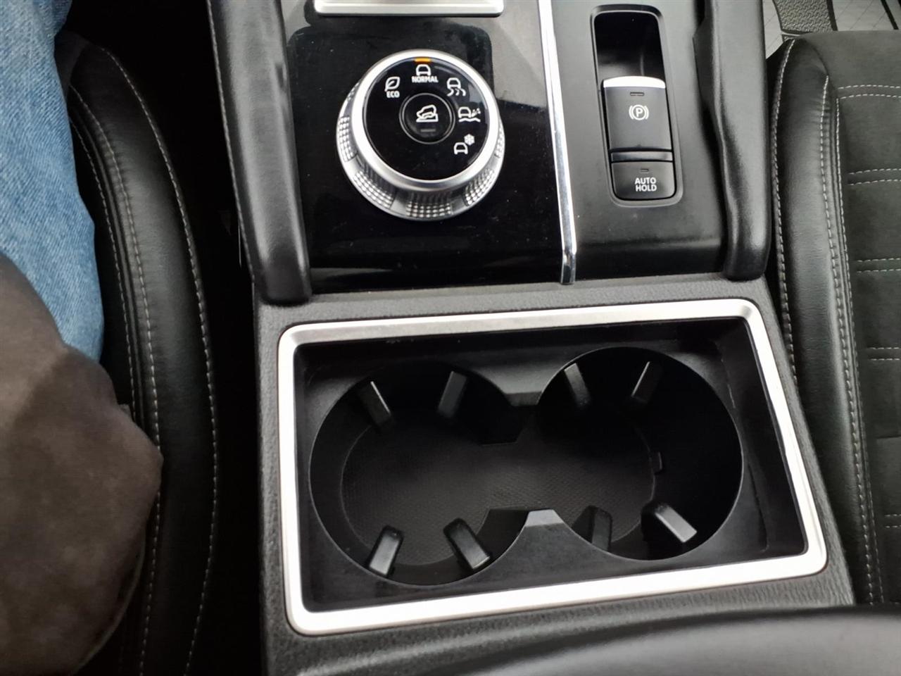 Mitsubishi Outlander  2023