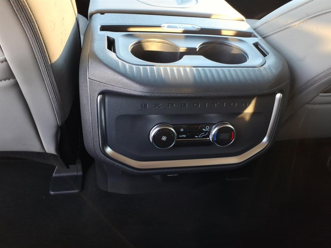 Ford Expedition  2026