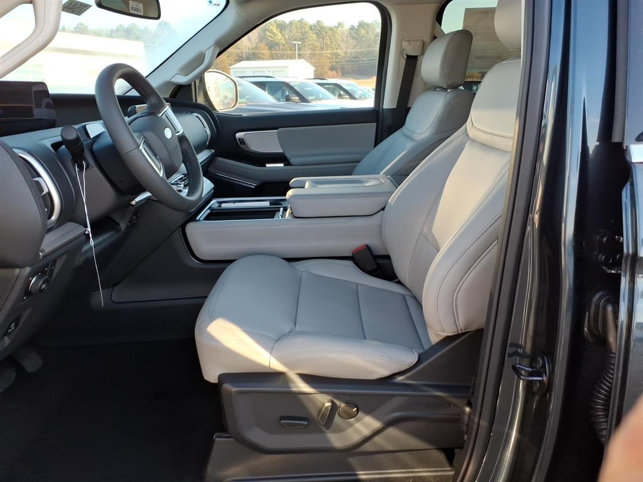 Ford Expedition  2026