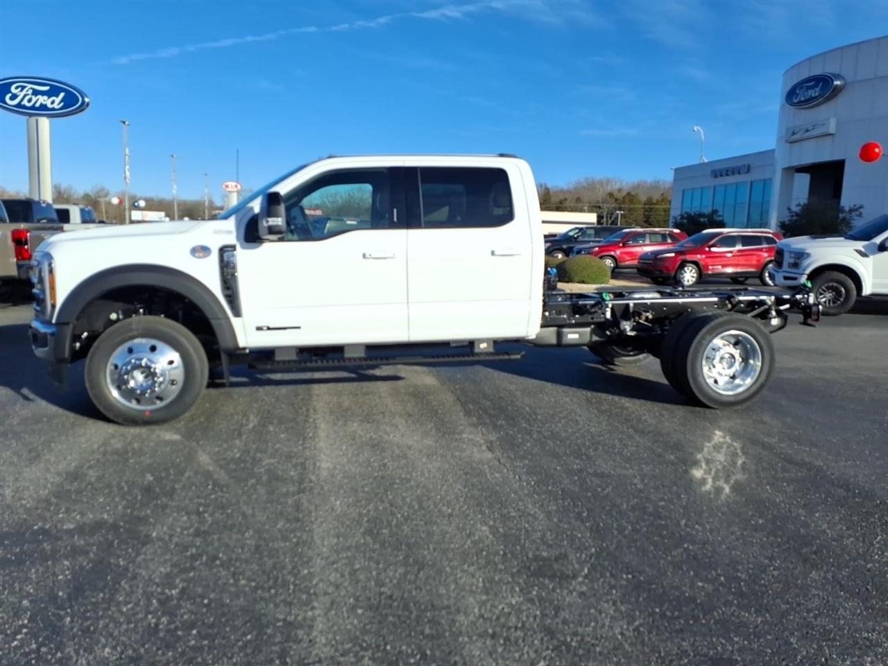 Ford Super Duty F-550 DRW  2026