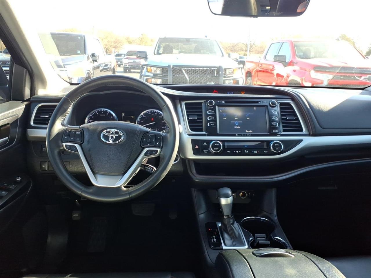Toyota Highlander  2019