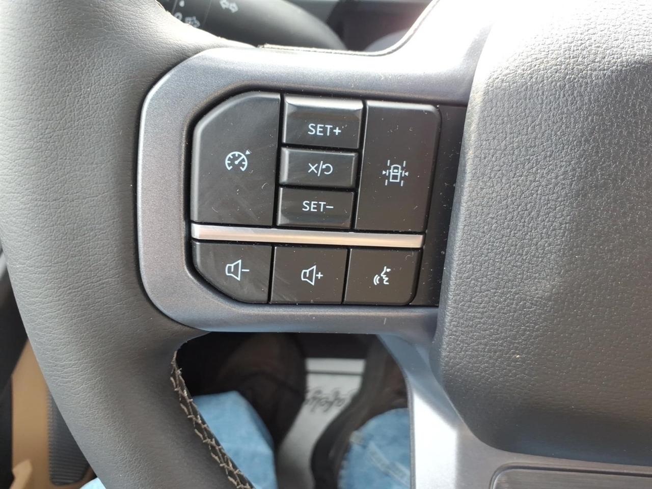 Ford Super Duty F-550 DRW  2026