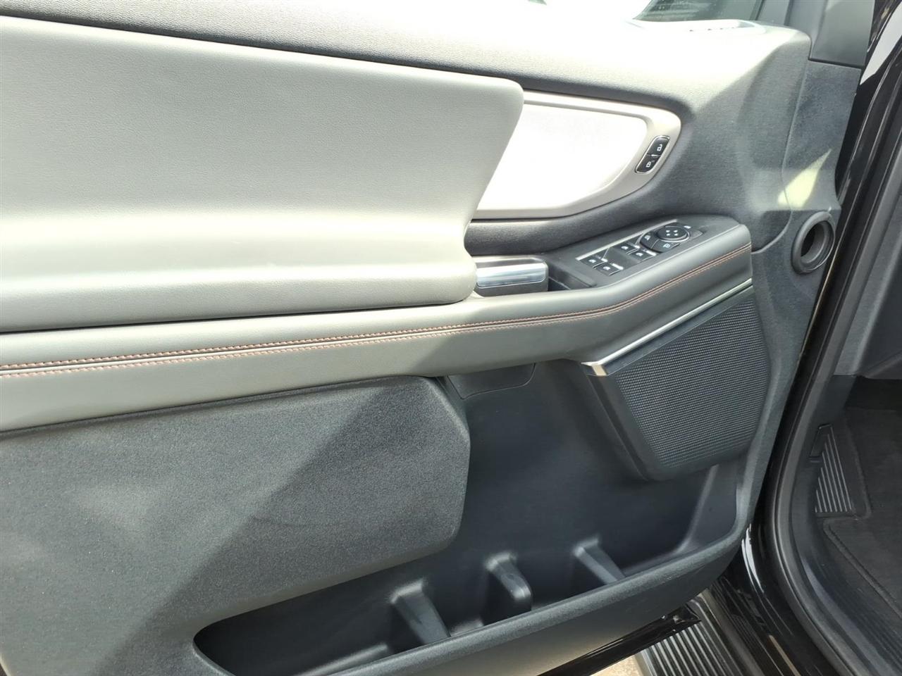 Ford Expedition  2025