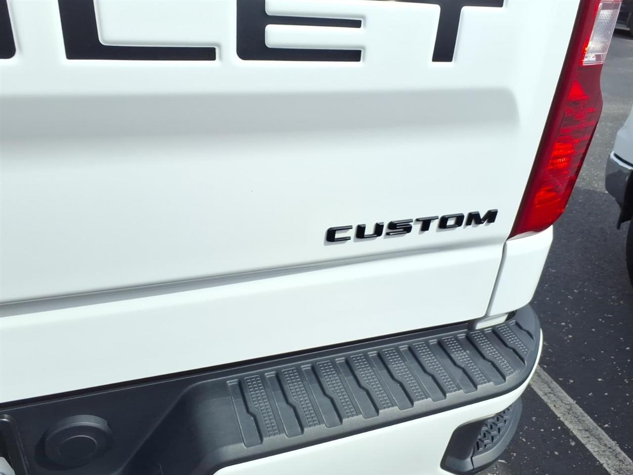 Chevrolet Silverado 1500  2023