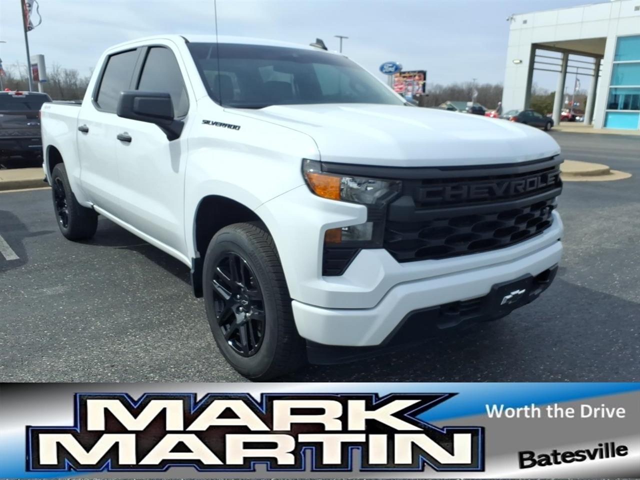 2023 Chevrolet Silverado 1500 Custom