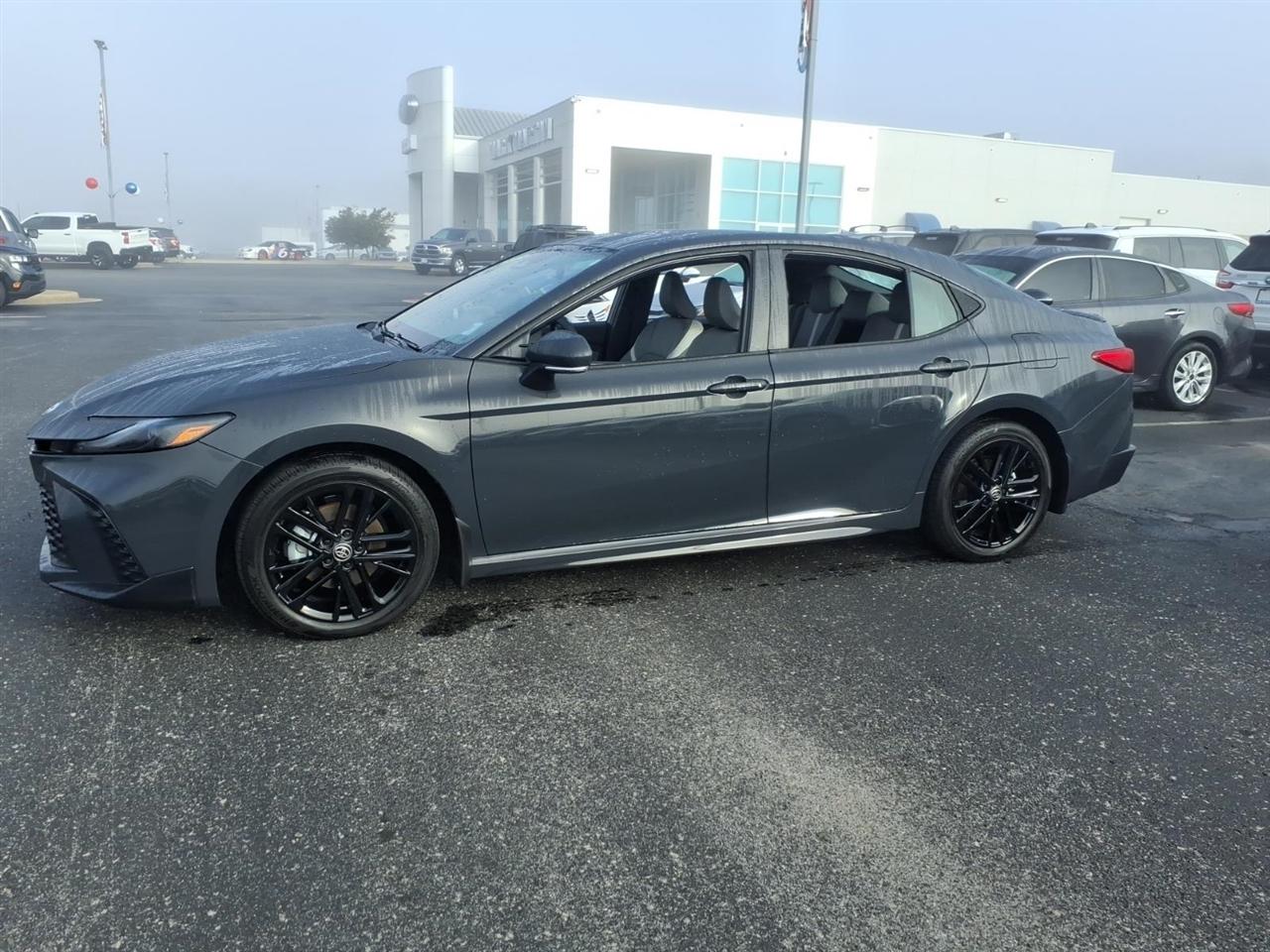 Toyota Camry  2025