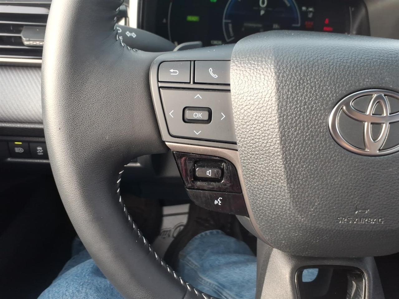 Toyota Camry  2025