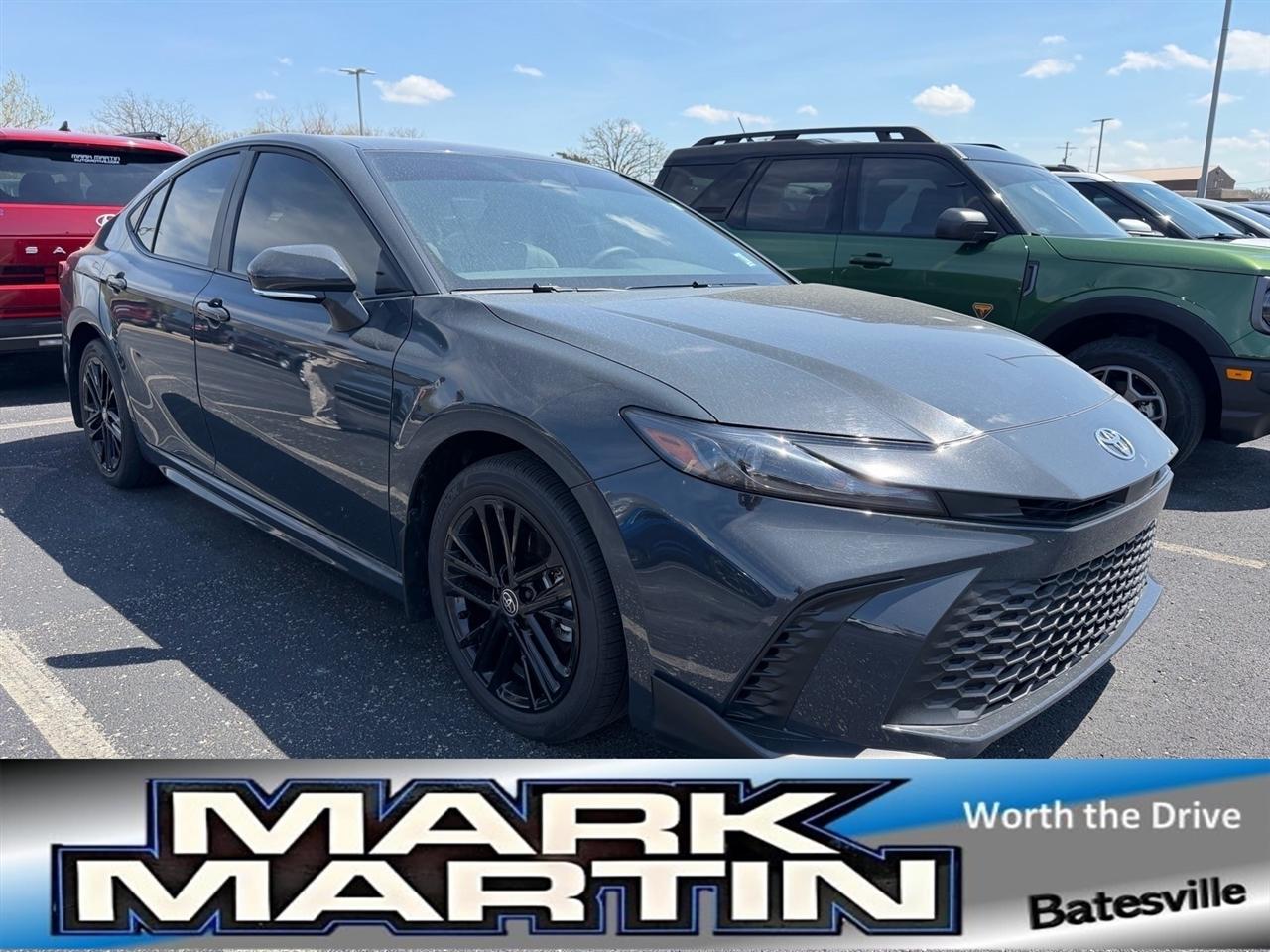 Toyota Camry  2025