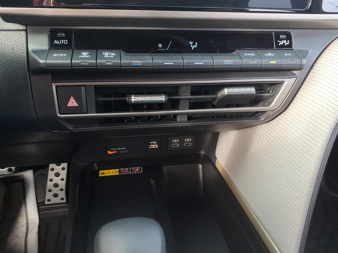 Toyota Camry  2025