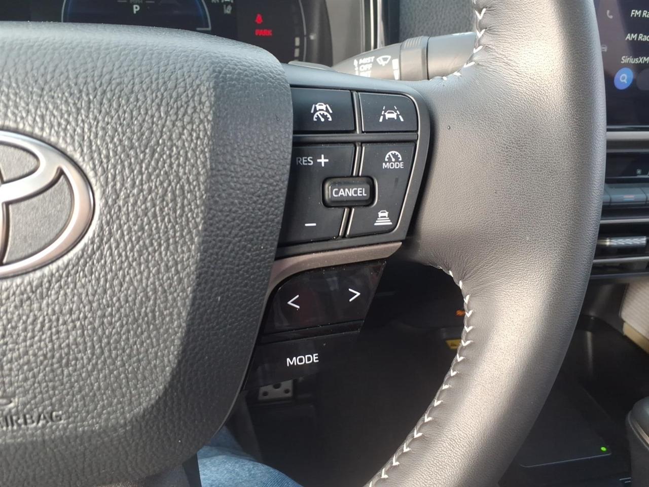 Toyota Camry  2025