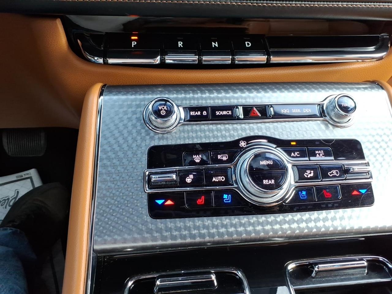 Lincoln Aviator  2021