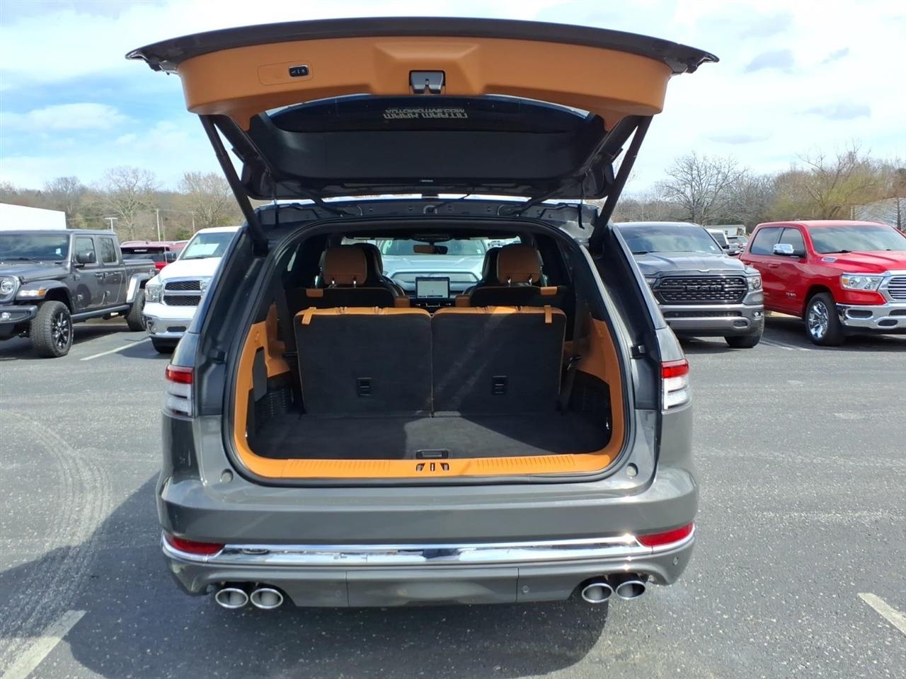 Lincoln Aviator  2021