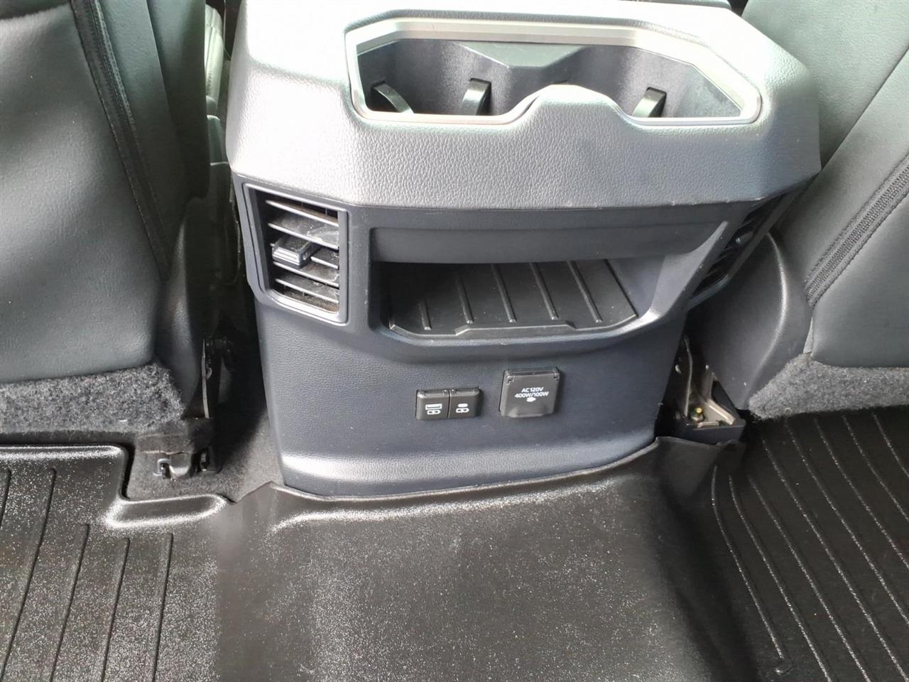 Toyota Tundra 4WD  2022