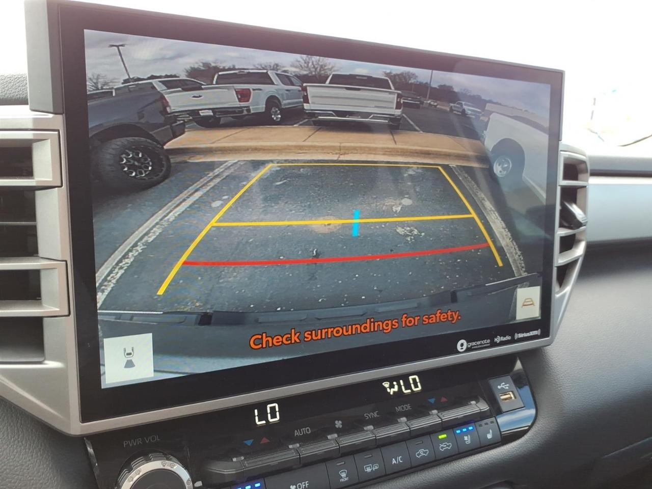 Toyota Tundra 4WD  2022