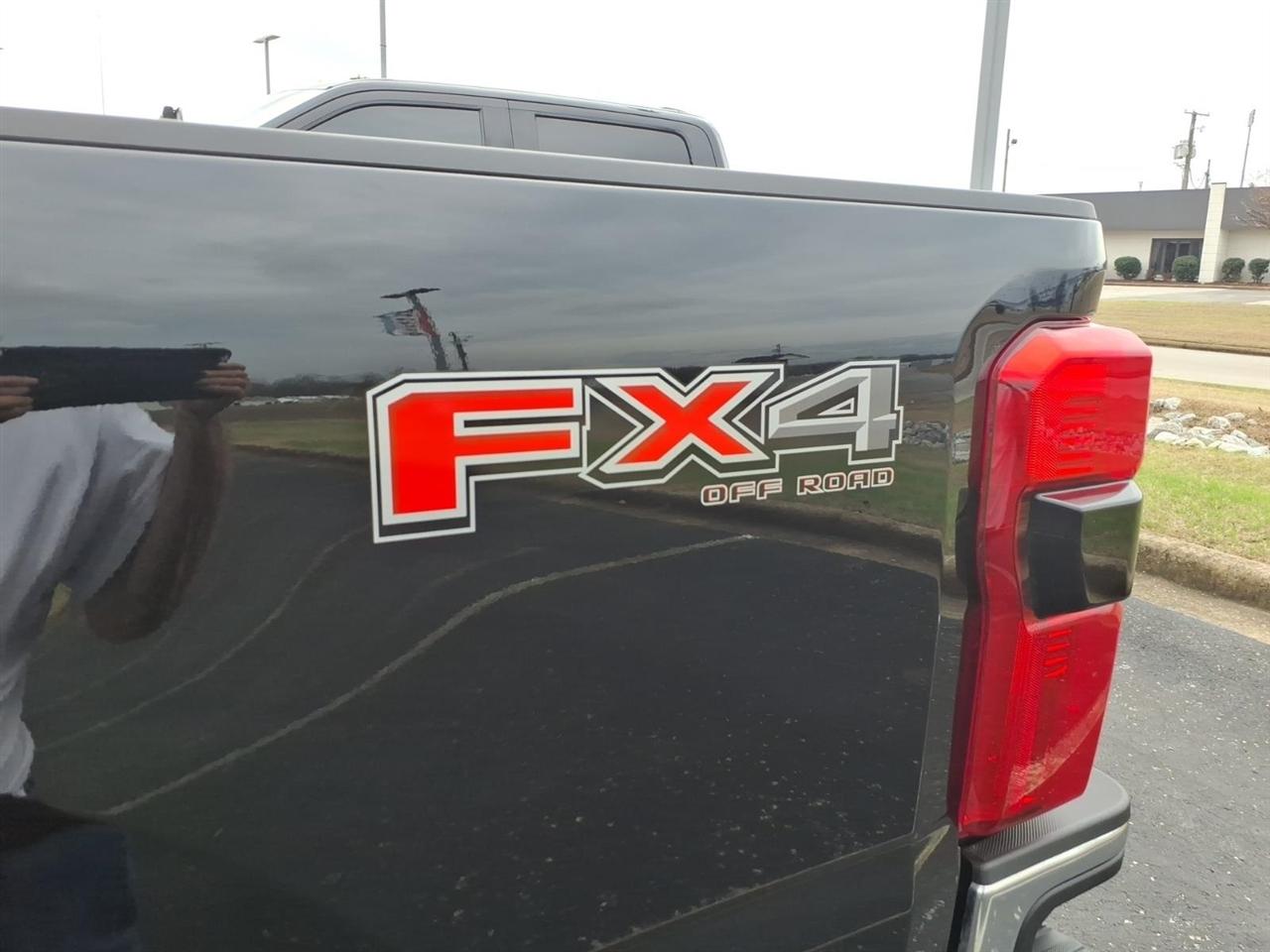 Ford Super Duty F-250 SRW  2024