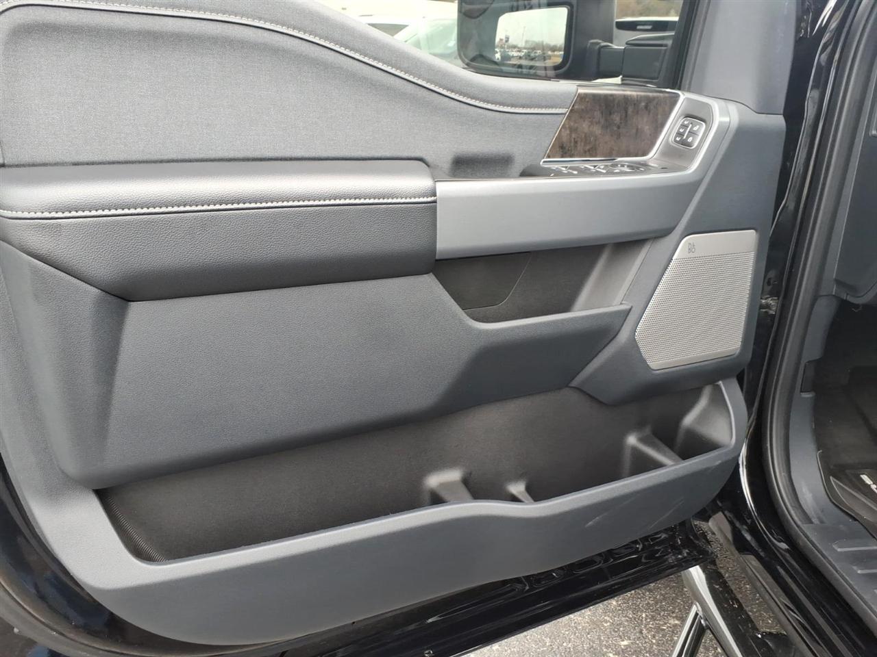 Ford Super Duty F-250 SRW  2024