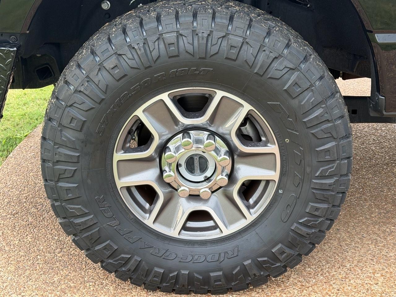 Ford Super Duty F-250 SRW  2024