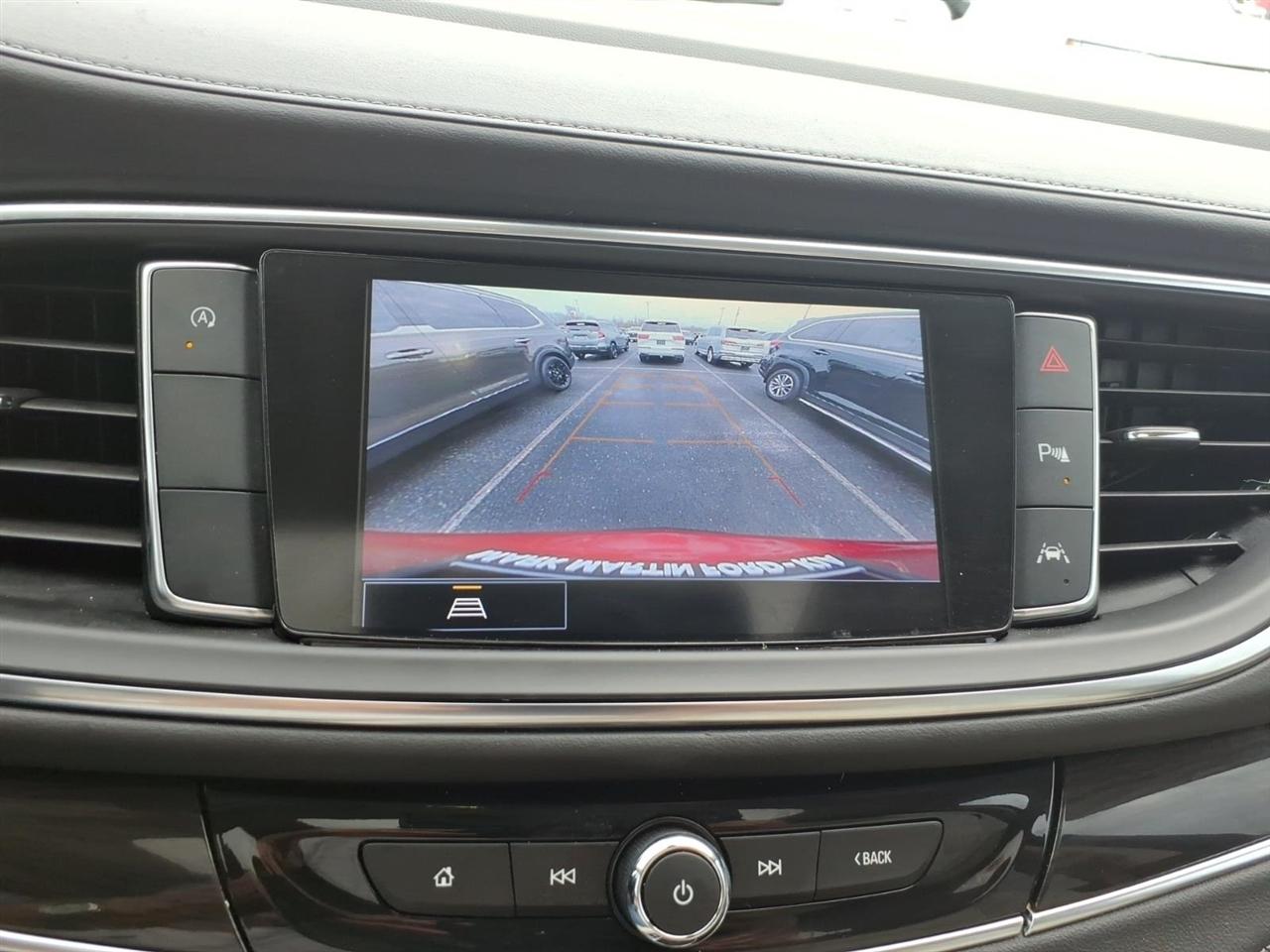Buick Enclave  2023