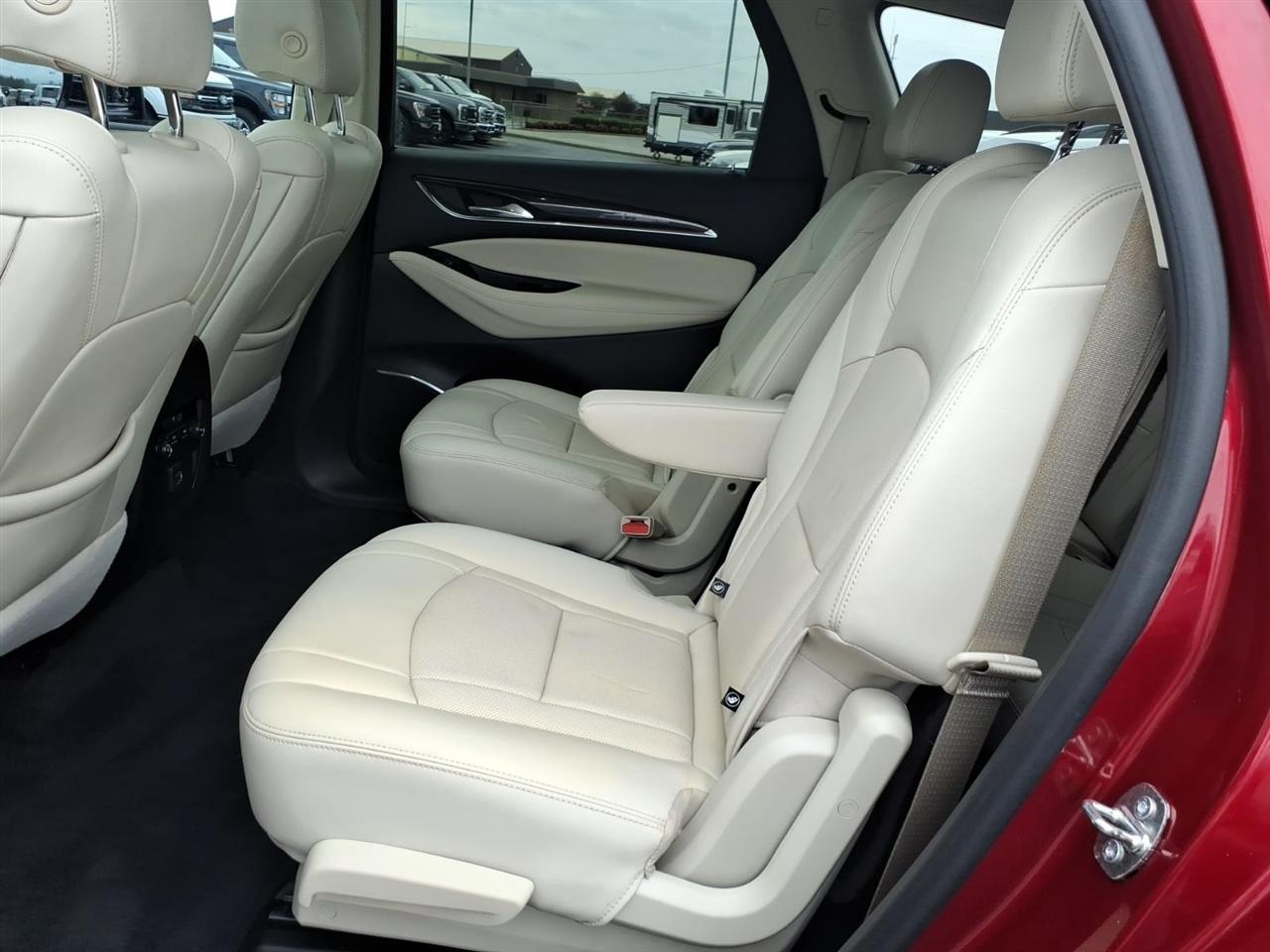 Buick Enclave  2023