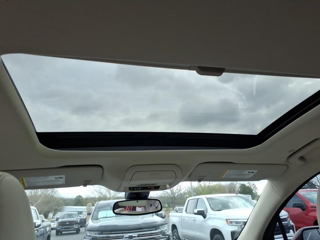 Buick Enclave  2023