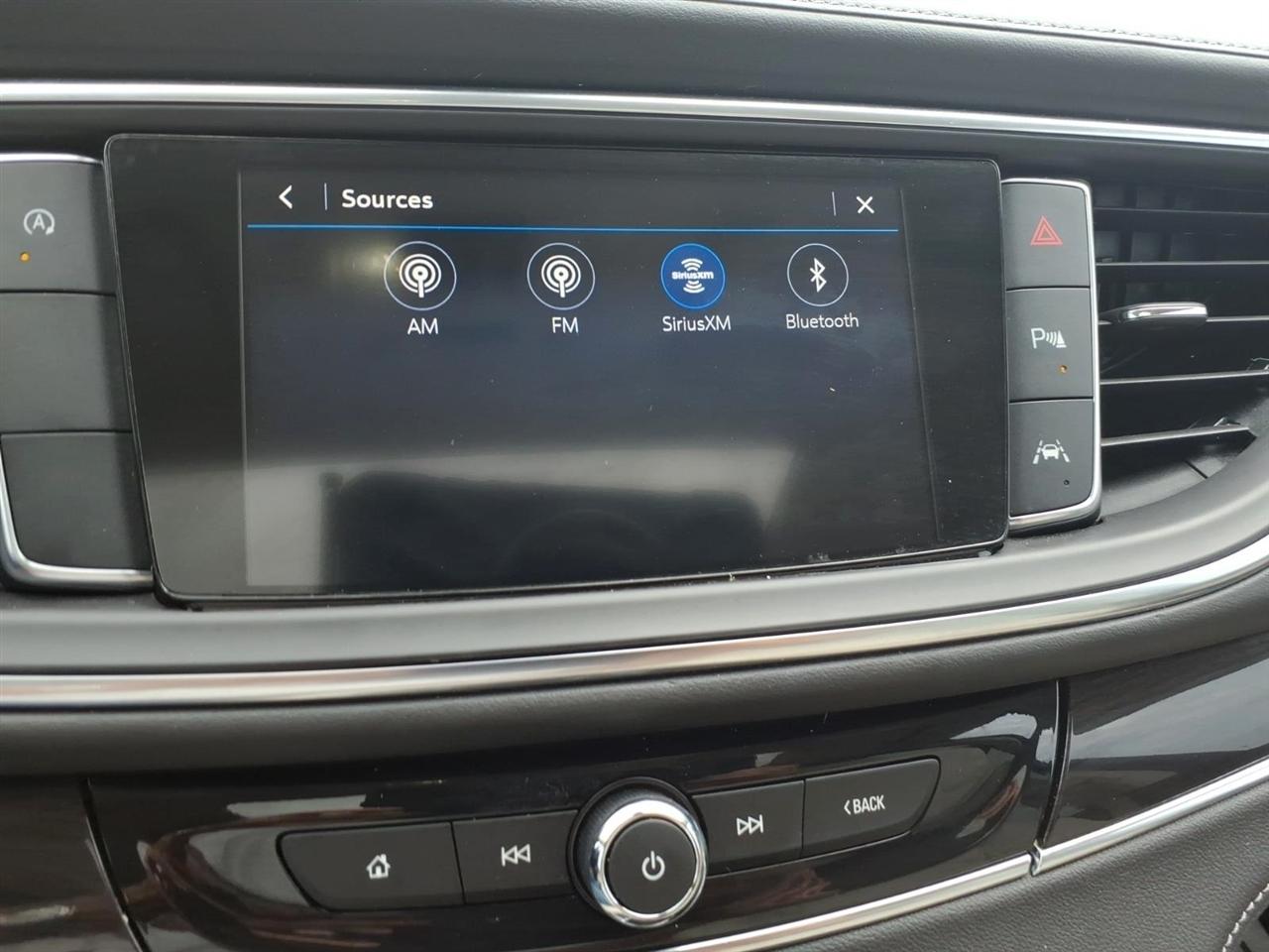 Buick Enclave  2023
