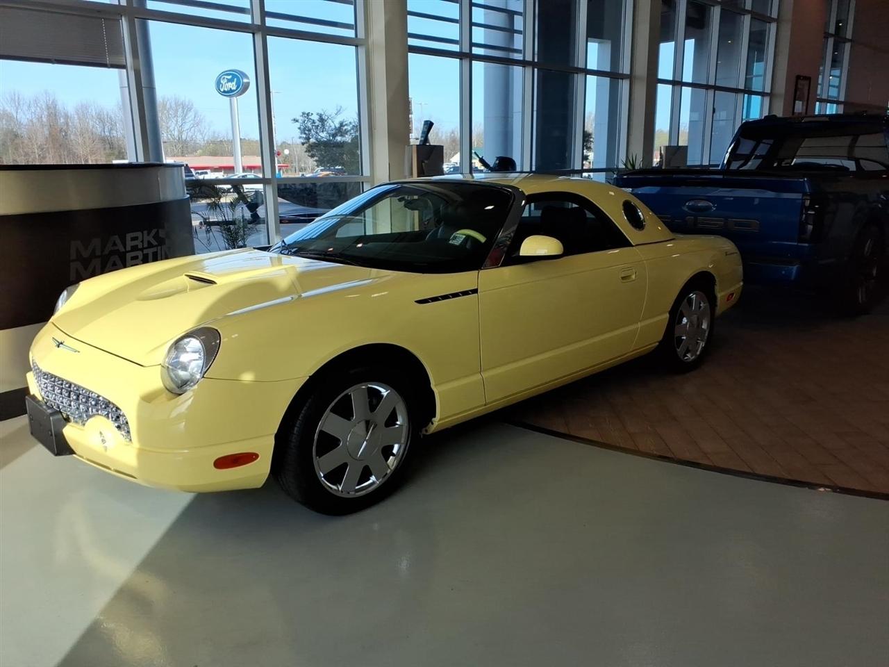 Ford Thunderbird  2002