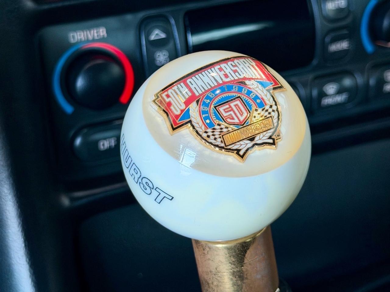 Chevrolet Corvette  2001