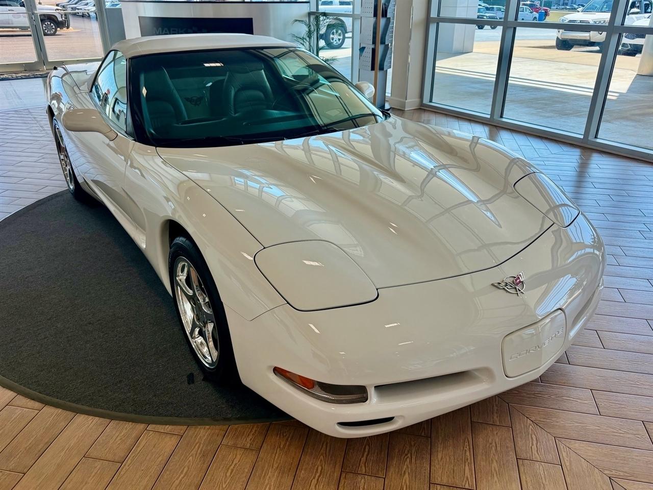 Chevrolet Corvette  2001