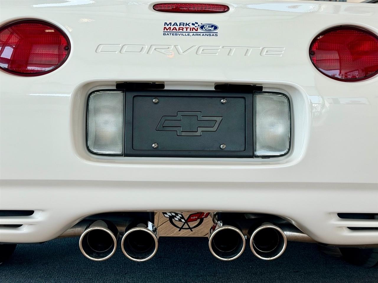 Chevrolet Corvette  2001