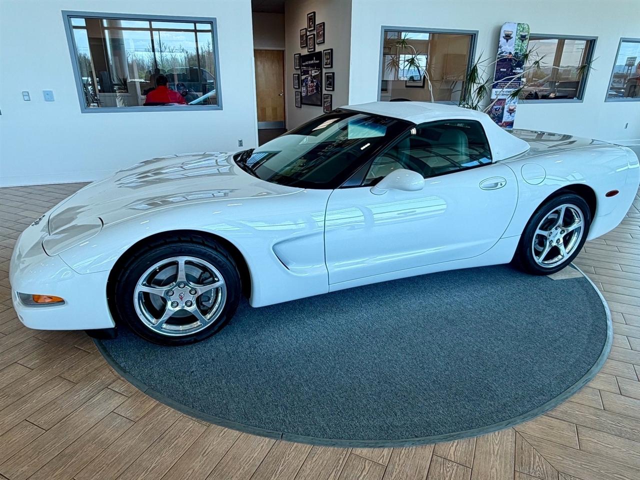 Chevrolet Corvette  2001