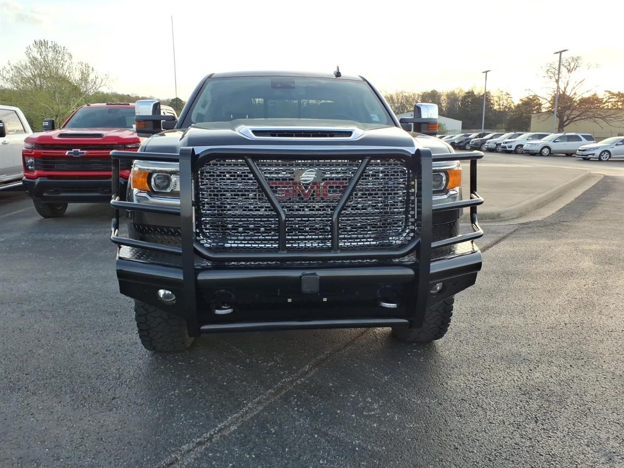 Used 2018 GMC Sierra 2500 Denali HD Denali with VIN 1GT12UEY4JF208854 for sale in Little Rock