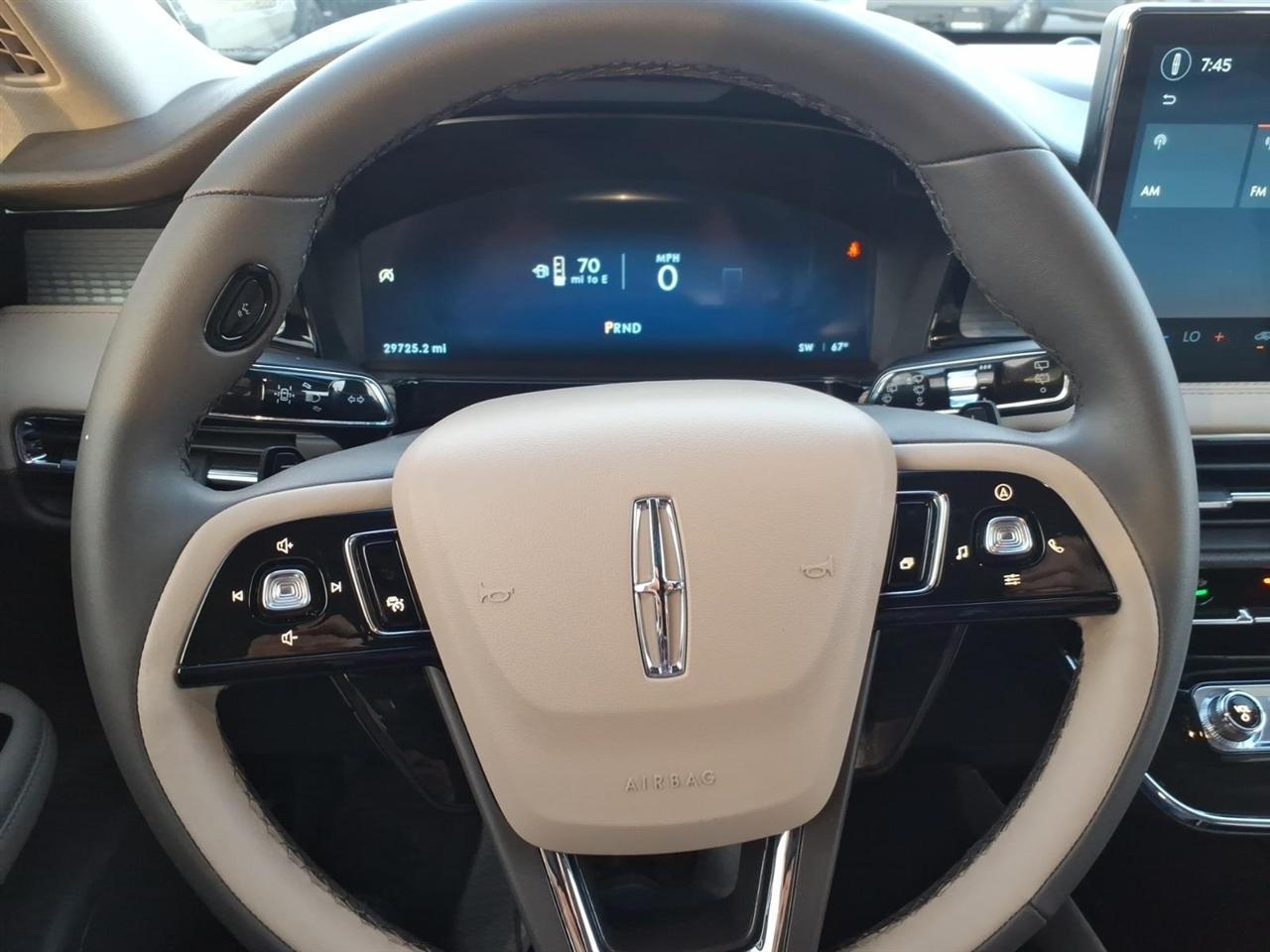 Lincoln Corsair  2024