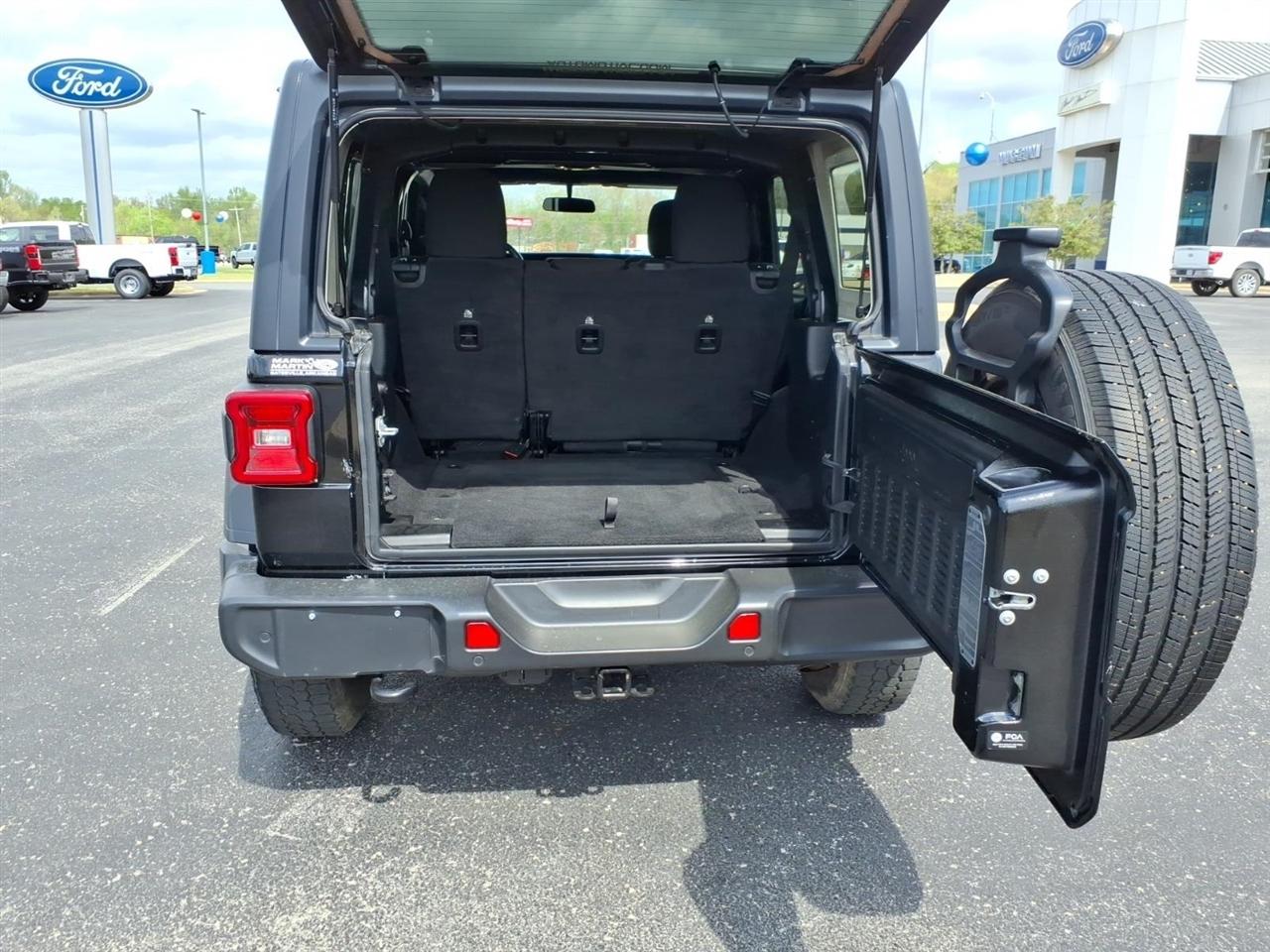 Jeep Wrangler  2021