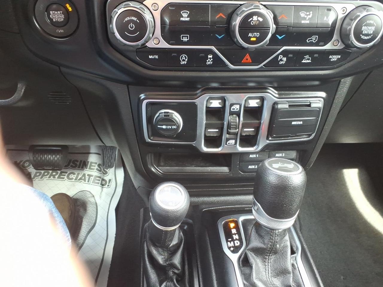 Jeep Wrangler  2021