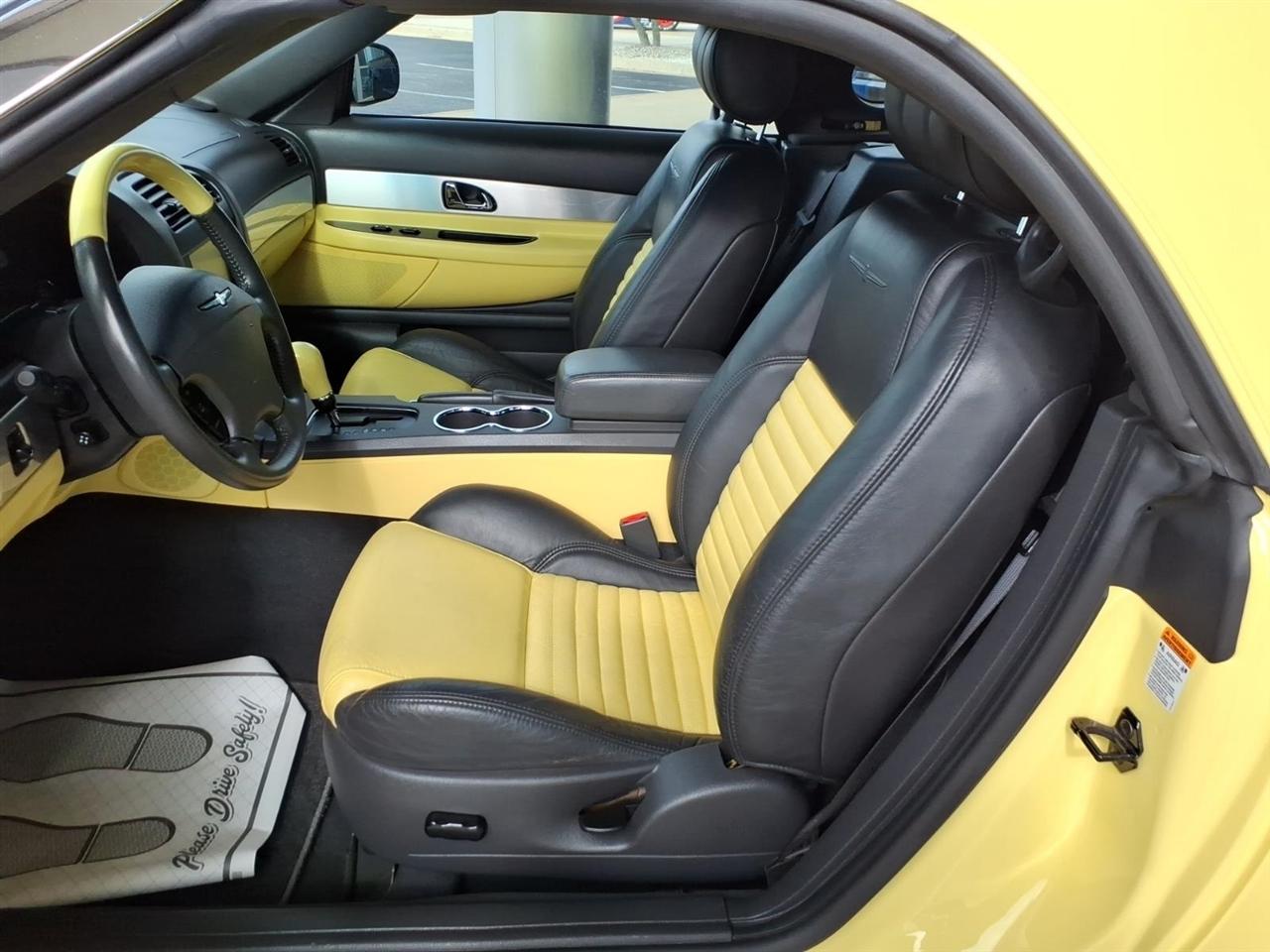 Ford Thunderbird  2002