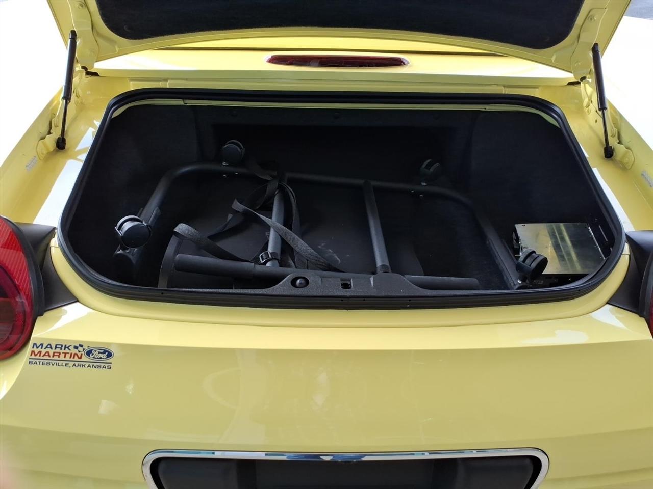 Ford Thunderbird  2002