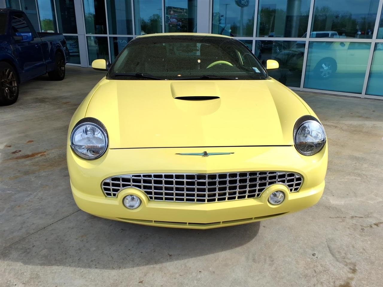 Ford Thunderbird  2002