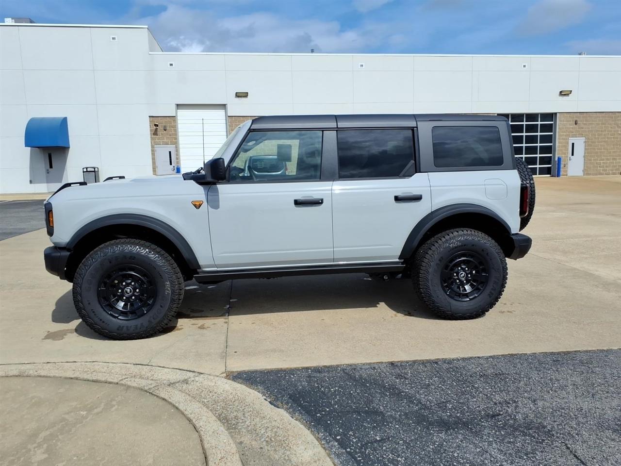 Ford Bronco  2026