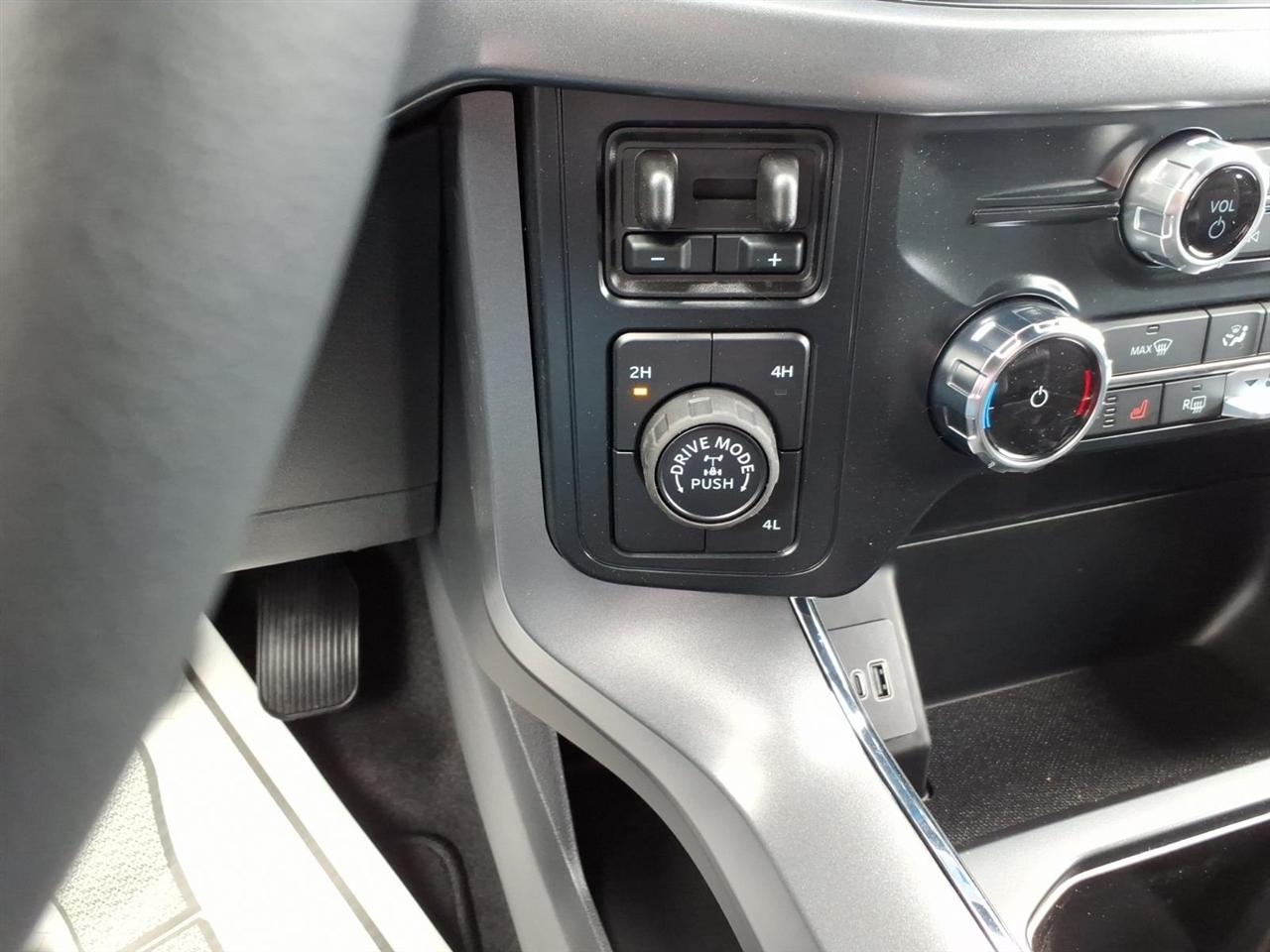 Ford F-150  2026