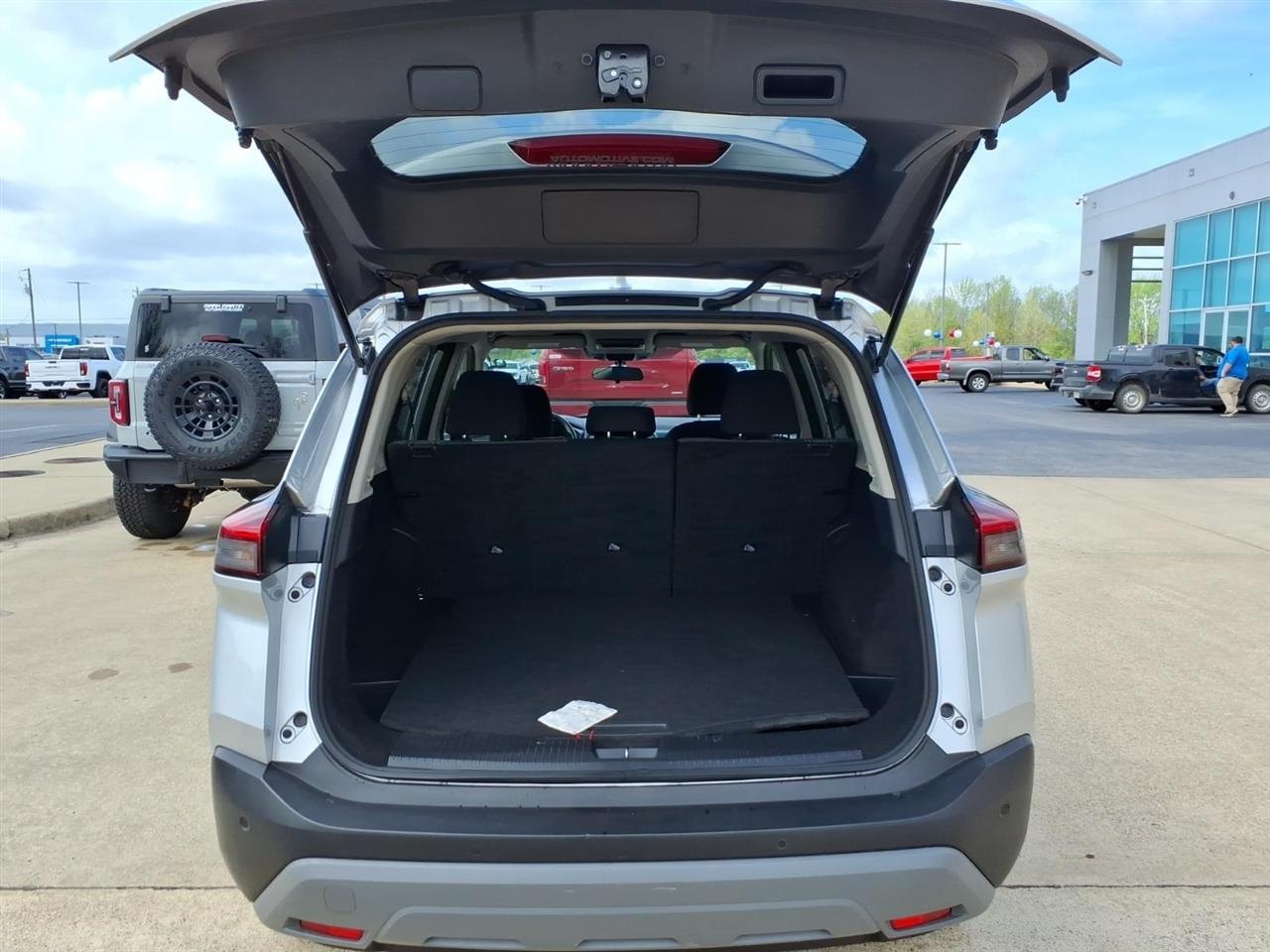 Nissan Rogue  2023