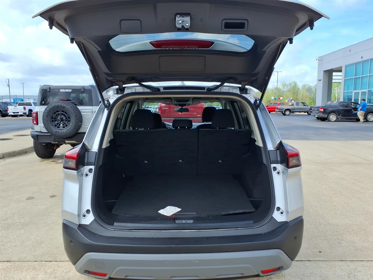 Nissan Rogue  2023