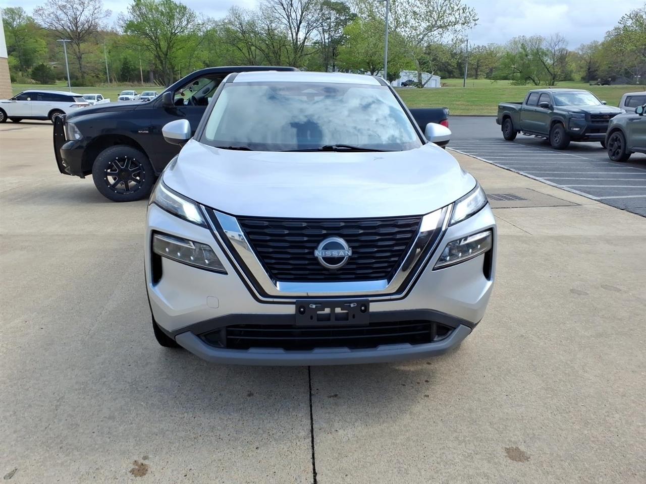 Nissan Rogue  2023