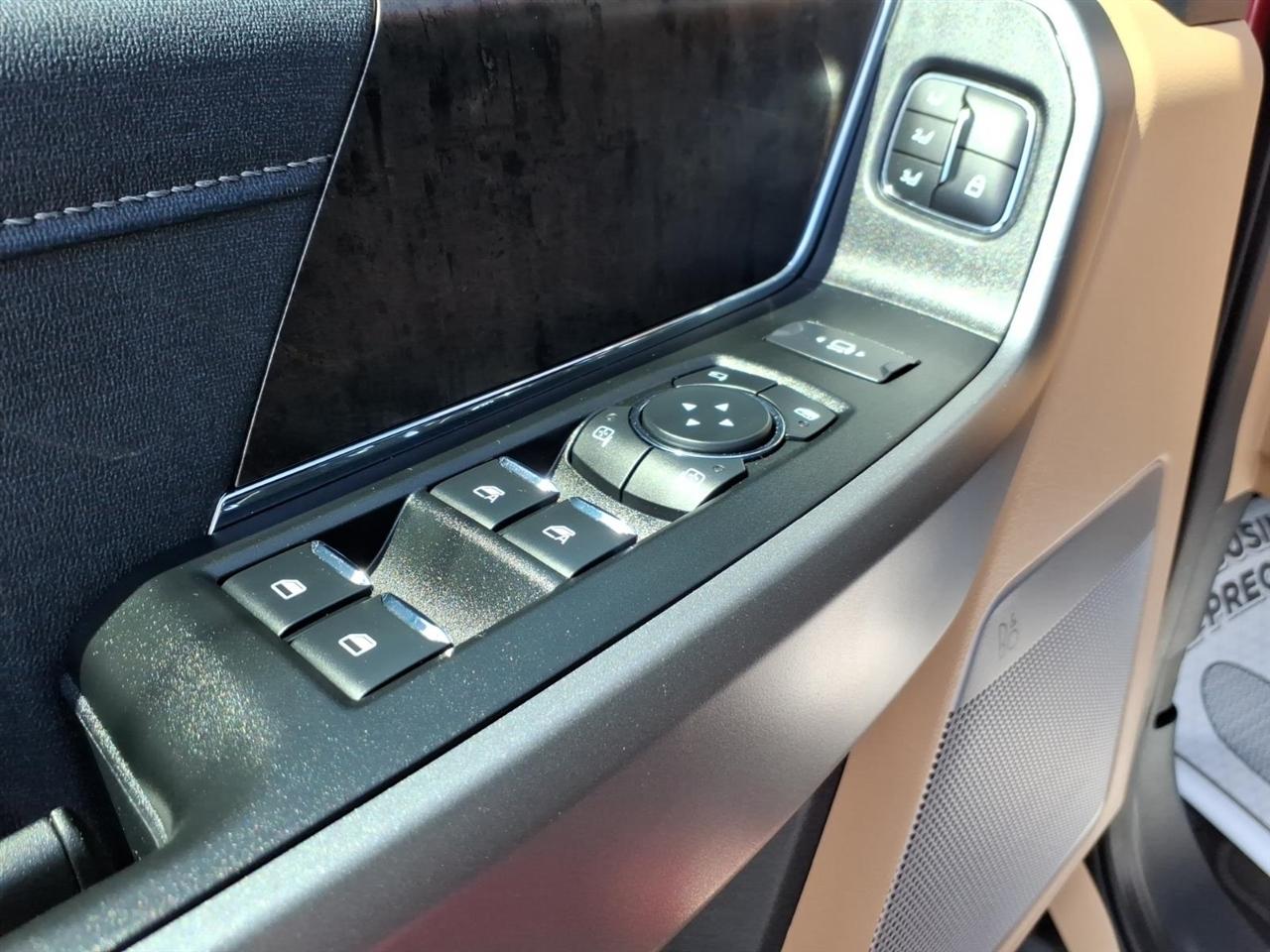 Ford Super Duty F-250 SRW  2025