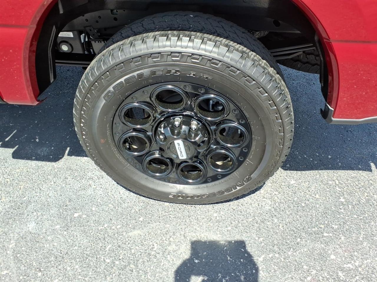 Ford Super Duty F-250 SRW  2025