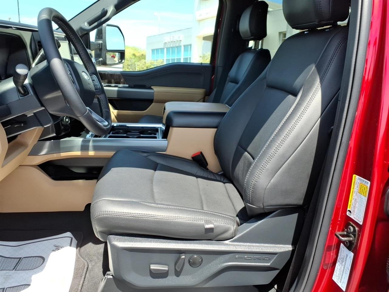 Ford Super Duty F-250 SRW  2025